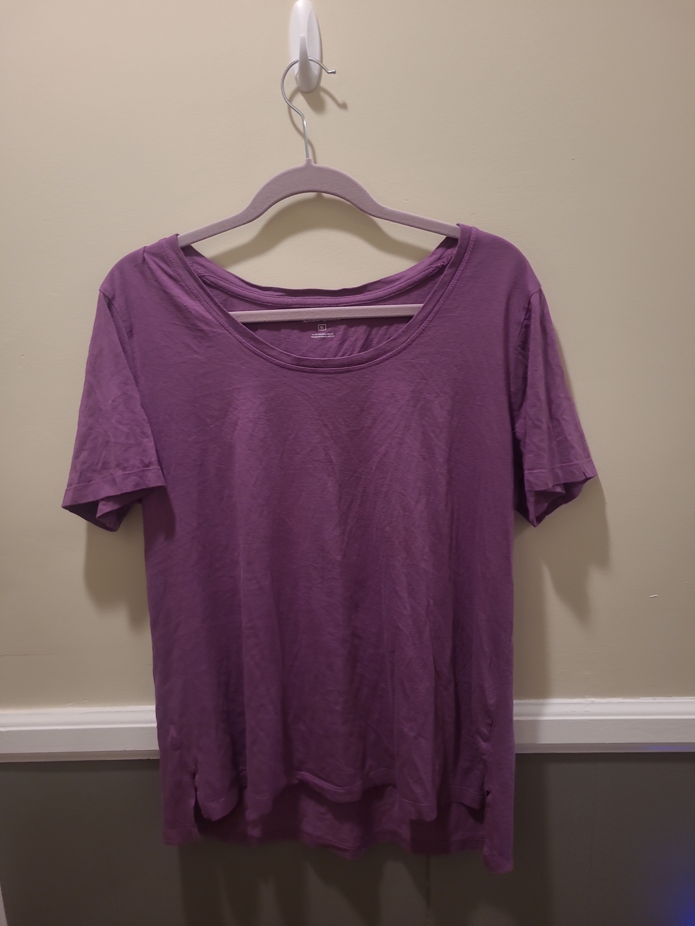 Eddie Bauer Womens XL Purple Scoop Neck Tee Shirt Athletic